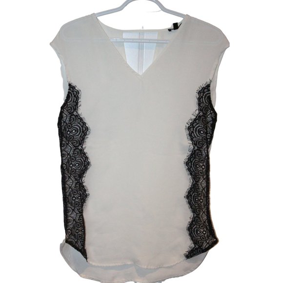 3/$30 🏷 Dynamite White Dress Tank Size XS - Picture 1 of 5